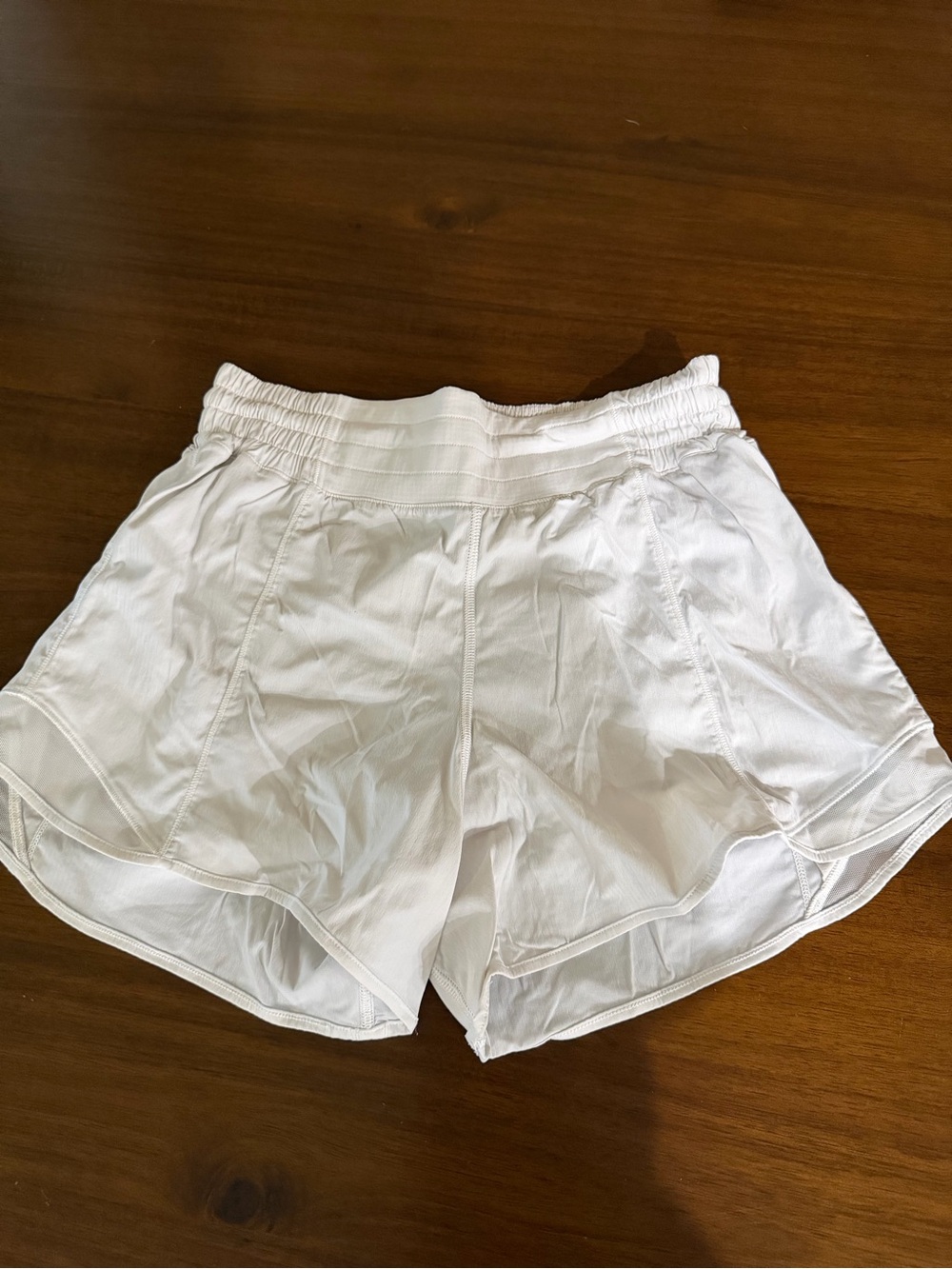 Women’s LULULEMON White Performance Shorts